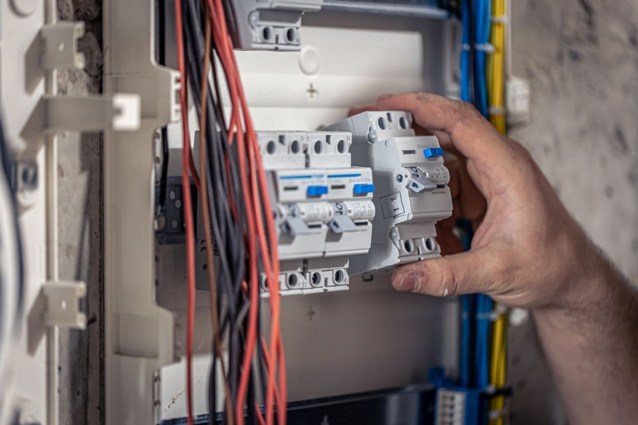 Impianti idraulici ed elettrici